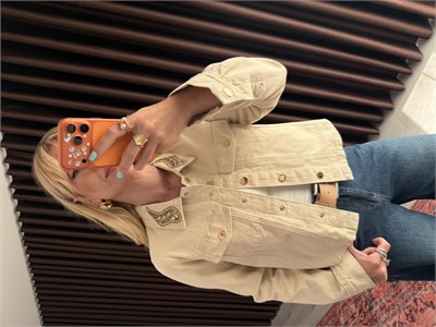 Orijinal Marka Yakası Taşlı Yumuşacık Gabardin Ceket