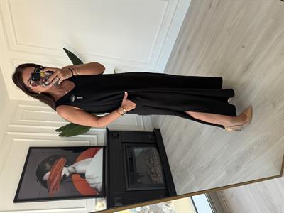 Yakası Taş İşlemeli , V Yaka , Siyah Elbise