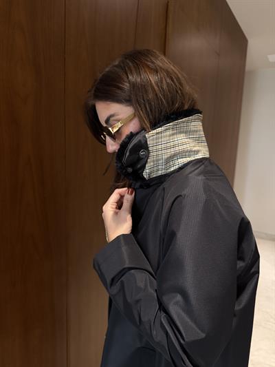 Çıkarılabilir Kürk Yakalı , İçi Ekose Astarlı , Premium Siyah Trençkot