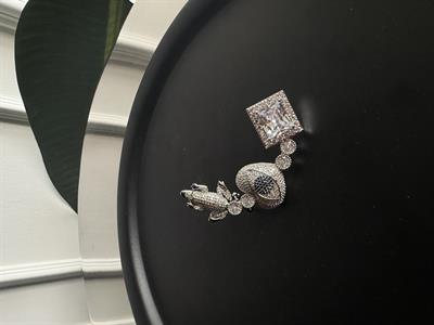 Full Zirkon Taşlı , Kalp & Göz Detaylı , Gümüş Kıkırdak Küpe