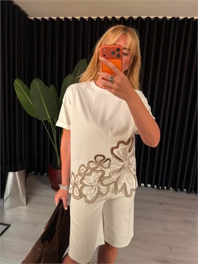 Orijinal Marka , Çiçek Nakışlı , Fistolu Ekru T-shirt