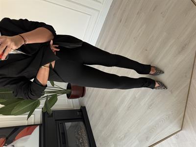 Bir Beden İncelten , Paçası Yırtmaçlı , Siyah , Tayt Pantolon