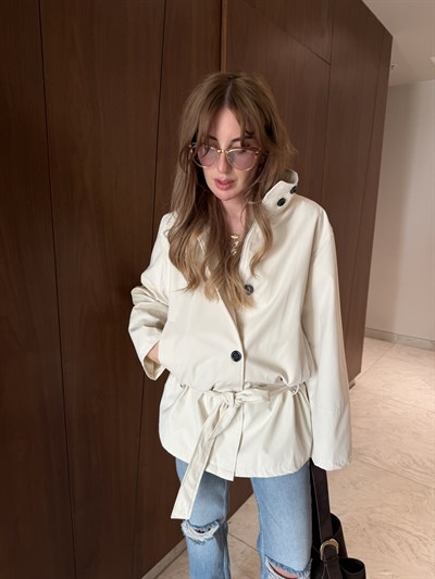 Orijinal Model , Belden Bağlamalı , Dik Yaka , Ekru Trençkot