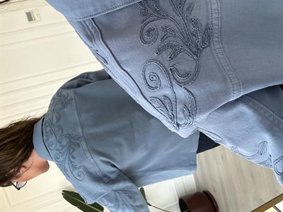 Nakışlı, Açık Mavi Likralı Jean Ceket