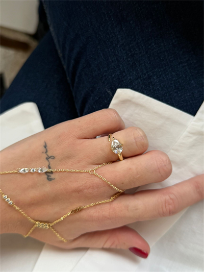 Hailey 9 Model , Büyük Damla Taş , Gold Yüzük