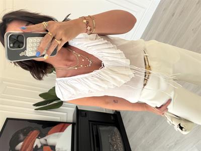 Fırfır Detaylı , Premium Seri , Beyaz , Kolsuz Bluz