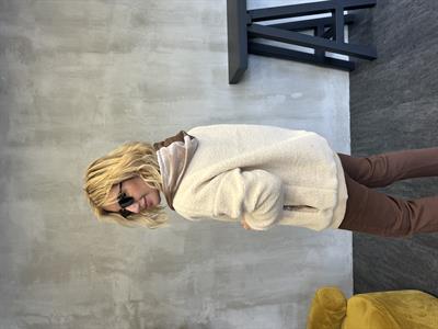 Orijinal Model Kadife Detaylı Peluş Mont