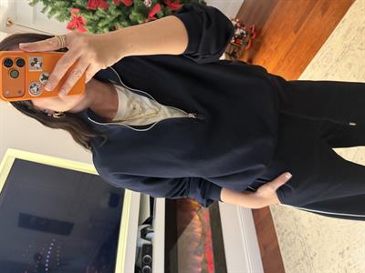 Beyaz t-shirt detaylı, lacivert premium takım