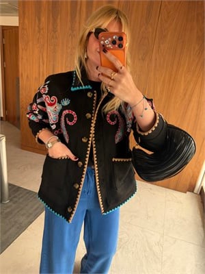 Orijinal Model Renkli Nakışlı Siyah Premium Süet Ceket