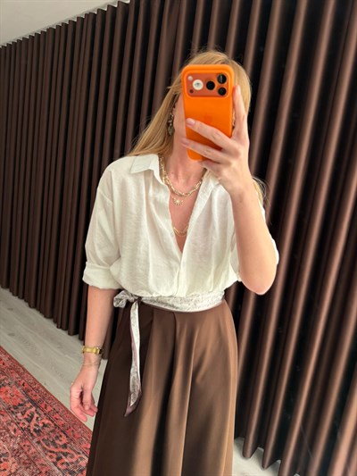 Fular Aksesuarlı , Kahverengi Etek