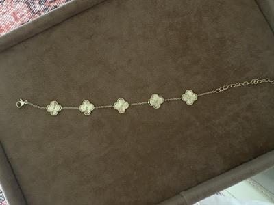 Gold Yonca Model Bileklik