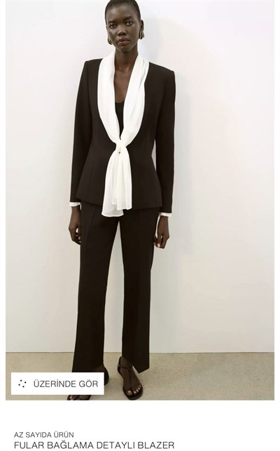 Orijinal Model , Fularlı , Premium Siyah Takım