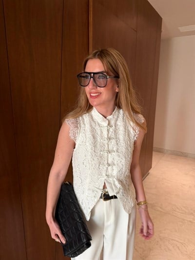 Orijinal Model , Önü ve Arkası Komple Dantelli , Beyaz Bluz