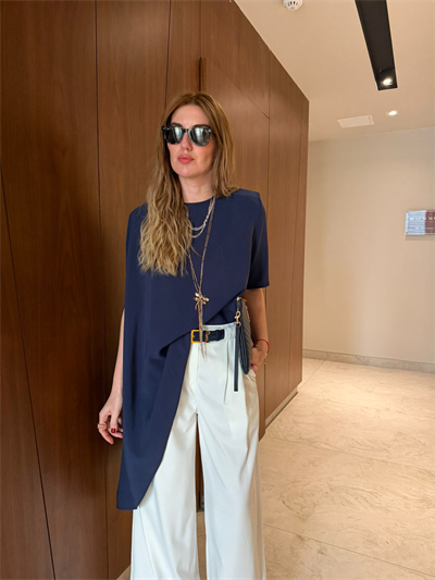 Lacivert Asimetrik Kesim Tencel Modal Bluz
