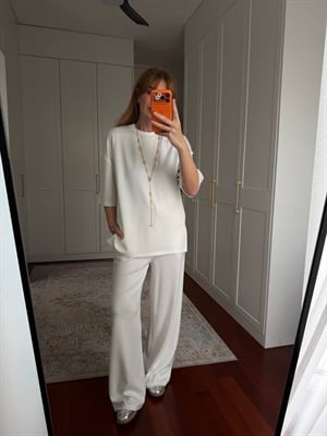 Yandan Yırtmaçlı , Ekru Modal Takım