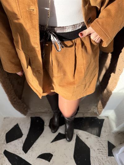 İçi Şortlu , Cepli , Kadife Etek