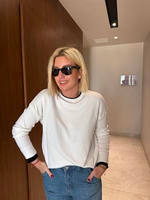 Orijinal Model, Kolu ve Yakası Biyeli Ekru Premium Triko