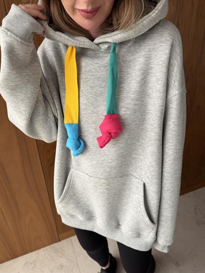 Renkli Bağcıklı , Gri Sweatshirt