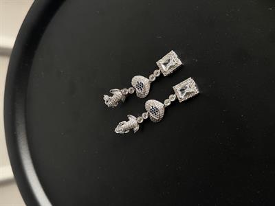 Full Zirkon Taşlı , Kalp & Göz Detaylı , Gümüş  Küpe