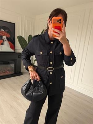 Düğme Detaylı, Kemerli Lacivert Ceket & Pantalon Takım