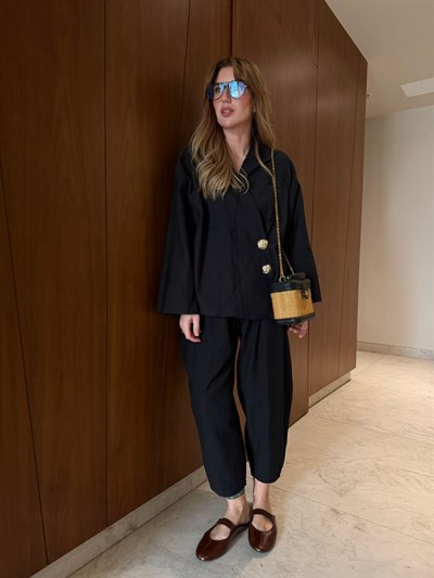 Kruvaze Bağlamalı , Gold Düğmeli , Beli Lastikli , Siyah Bluz & Pantolon Takım