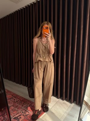 Orijinal Model , Belden Büzgülü , Camel Bluzlu Takım