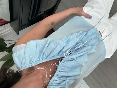 Fırfır Detaylı , Premium Seri , Bebe Mavisi , Kolsuz Bluz