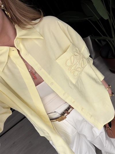Marka Logo İşlemeli , Tereyağ Sarısı Tencel Gömlek 