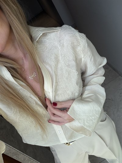 Bej Dantel Nakışlı Premium Tencel Gömlek