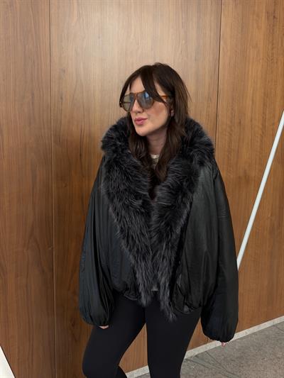 Çift Taraflı , Yakası Çıkarılabilir Kürklü , İthal Siyah Mont