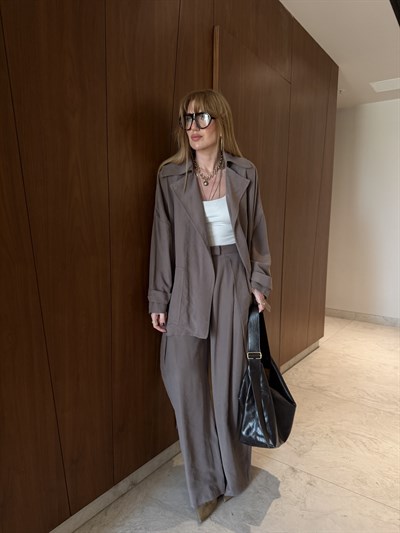 Orijinal Model , Özel Dokulu , Tek Düğmeli , Vizon Kuşaklı Takım