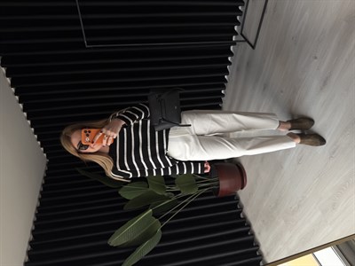 Cos Model , Beyaz Pantolon