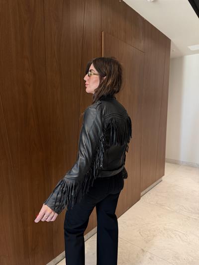 Püskül Detaylı , Siyah Deri Ceket