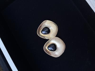 Orijinal Model , Mng , Siyah Taşlı Vintage Küpe