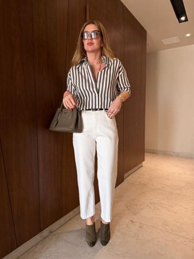 Siyah Kemerli , Beyaz Baggy Jean