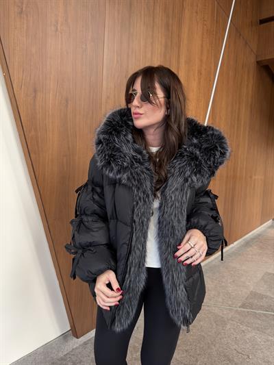Yakası Çıkarılabilir Kürklü , Düğüm Kol Detaylı , Siyah Mont