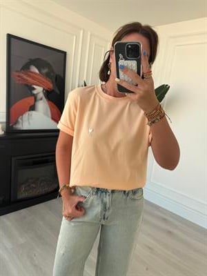 Orijinal Marka , Metal Logolu , %100 Cotton , Kayısı T-shirt