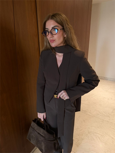Gizli Düğmeli , Fularlı , Acıkahve Blazer Ceket