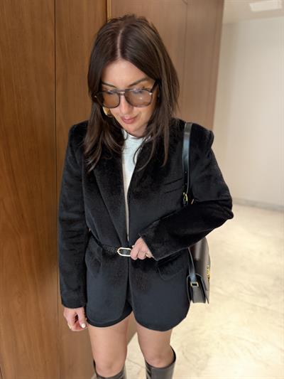 Kemerli , Premium , Siyah Kürk Ceket