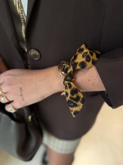 Leopar Fular Detaylı , Gold Bileklik