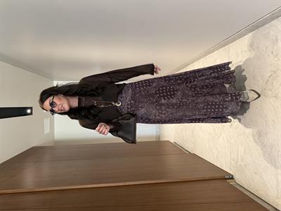 Acı Kahve , Şal Desenli Etek