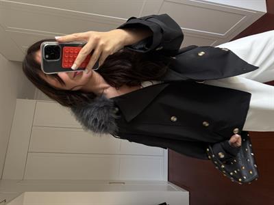 Yakası Çıkabilir Kürklü , Siyah , Trençkot