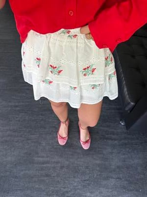 Kırmızı Çiçek İşlemeli , Fistolu Etek