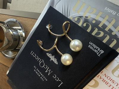 İncili , Gold Küpe