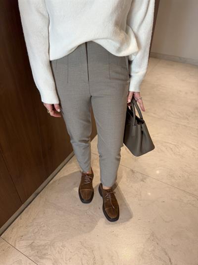 Premium Özel Dokulu , Bej , Flatolu Havuç Kesim Pantolon