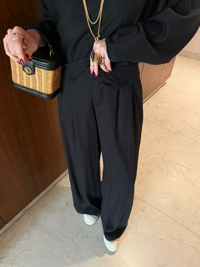 Kayık Yaka , Premium Tencel , Siyah Takım