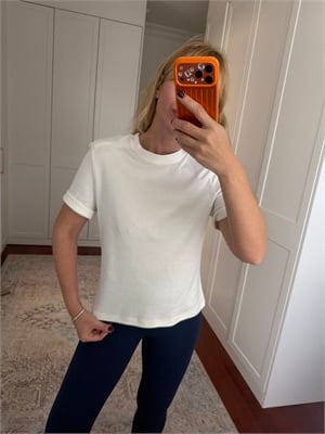 Vatkalı Beyaz Bisiklet Yaka T-Shirt