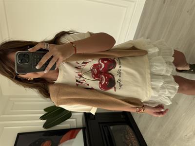 Logolu, Kırmızı Desenli T-Shirt