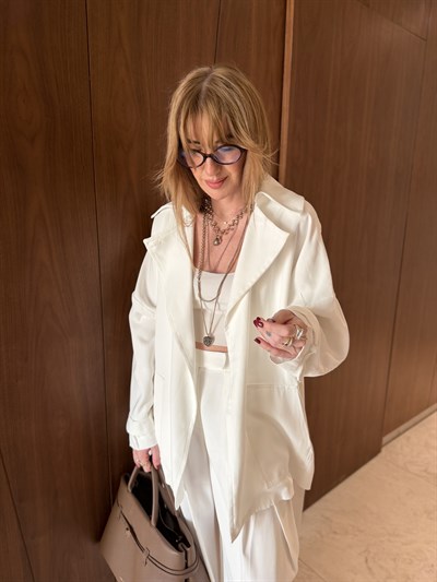 Orijinal Model , Özel Dokulu , Tek Düğmeli , Ekru Kuşaklı Takım