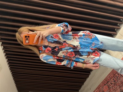 Mavili Çiçekli , Tiril Gömlek